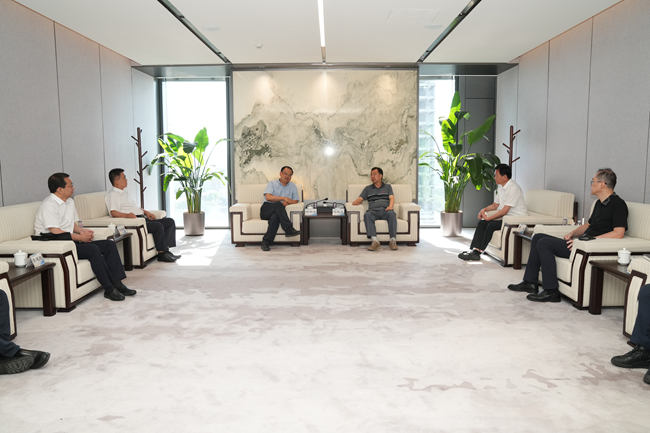 中煤集團(tuán)黨委副書記、董事廖華軍一行訪問中國有研