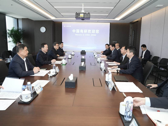 山東省委副書記、省長周乃翔一行到訪中國有研