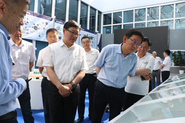 中國有研黨委副書記、總經(jīng)理艾磊到有研億金調(diào)研工作